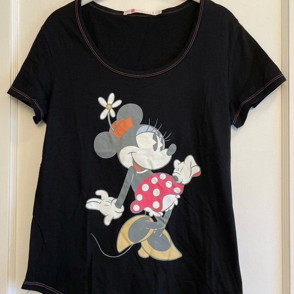 NWOT Minnie Mouse Tshirt - Picture 3 of 4